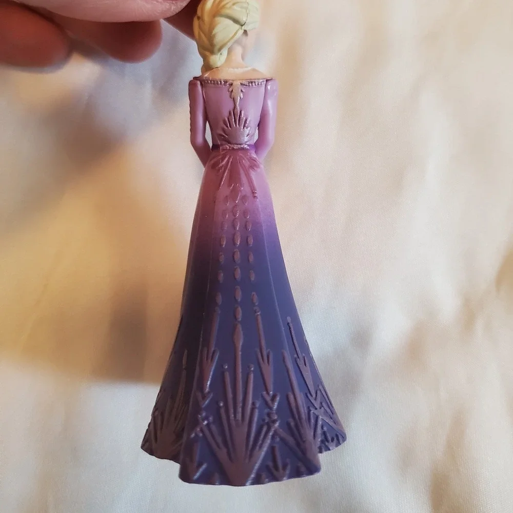 Disney Frozen Elsa Snow Queen Cake Topper 3